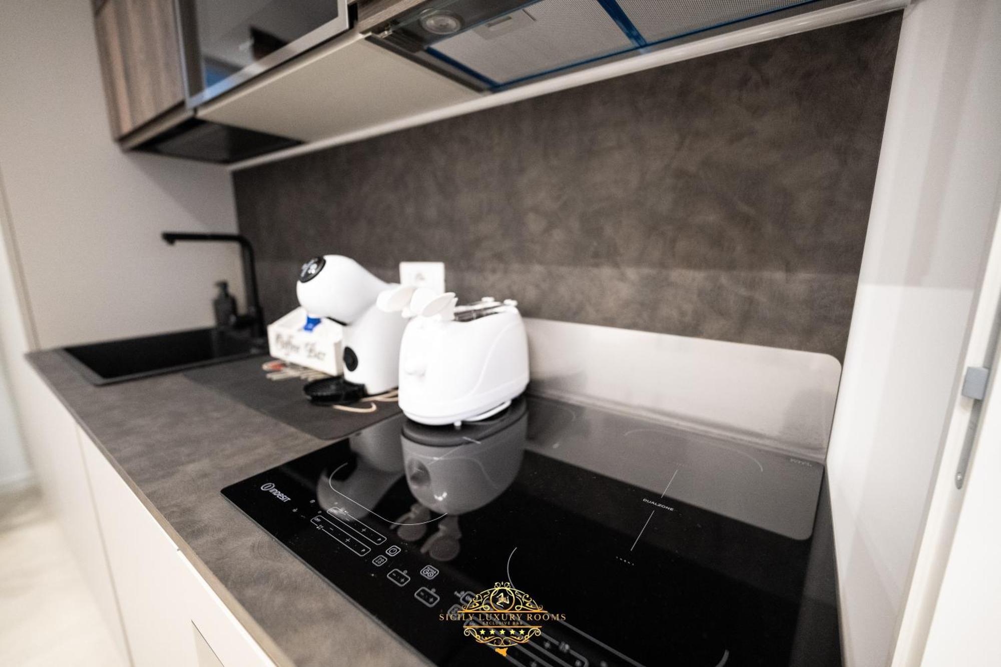 Sicily Luxury Rooms Палермо Екстериор снимка