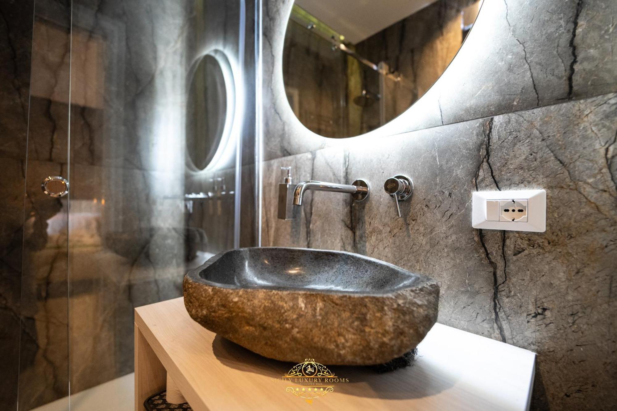 Sicily Luxury Rooms Палермо Екстериор снимка